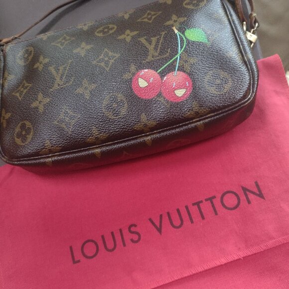 Louis Vuitton Cherries Pochette Accessories π - Picture 11 of 16